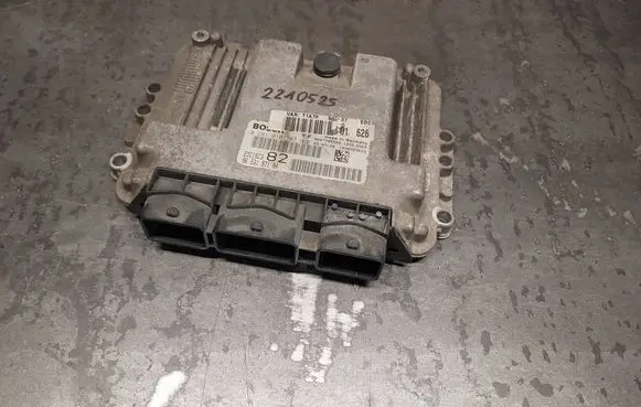 Peugeot 206 Engine control unit/module 9653197180 0281010707 9647785580