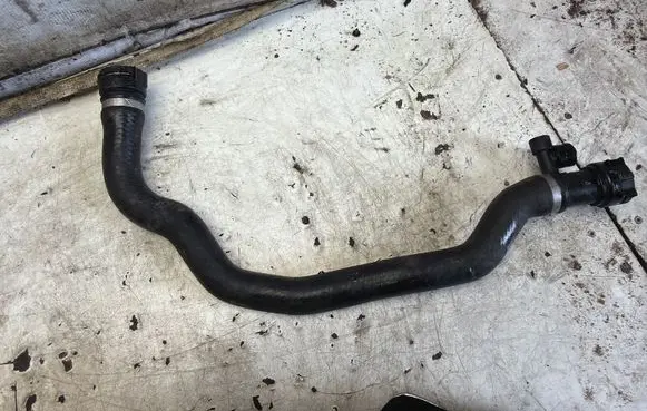 BMW 3 E46 Intercooler hose/pipe 224977805