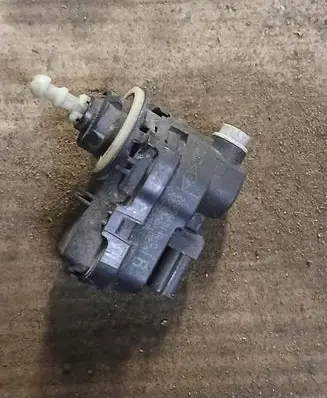 Renault Clio V Headlight level adjustment motor 260564014R