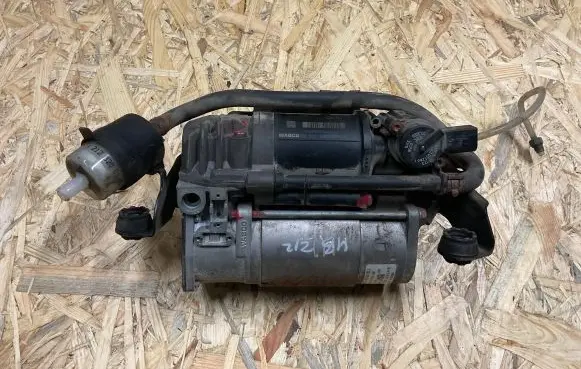 Mercedes-Benz E W212 Air suspension compressor/pump A2123200404 ZGS004 4154031280