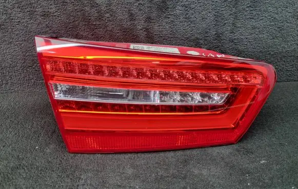 Audi A6 S6 C7 4G Tailgate rear/tail lights 4G9945093B