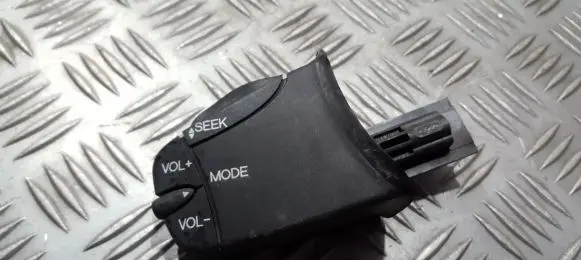 Ford Focus Multifunctional control switch/knob 98AB14K147AB G952A