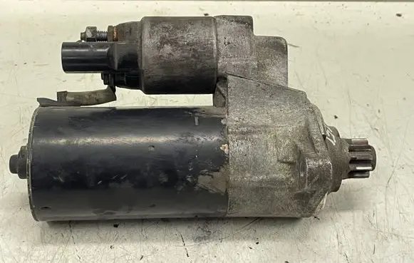 Volkswagen Caddy Starter motor 02E911023H 0687850080