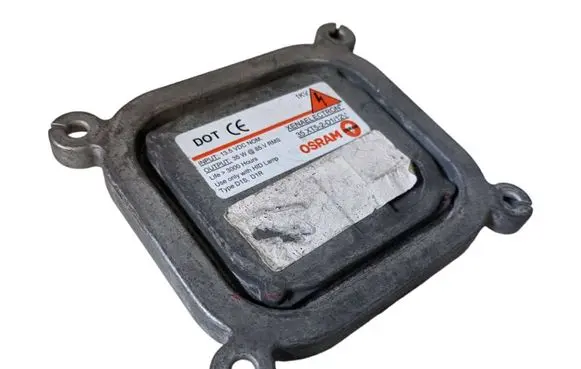 Ford Focus Headlight ballast module Xenon 35XT52D1