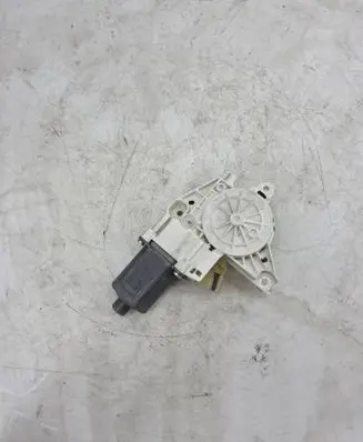 Mercedes-Benz ML W164 Front door window regulator motor A2518200742 997082102