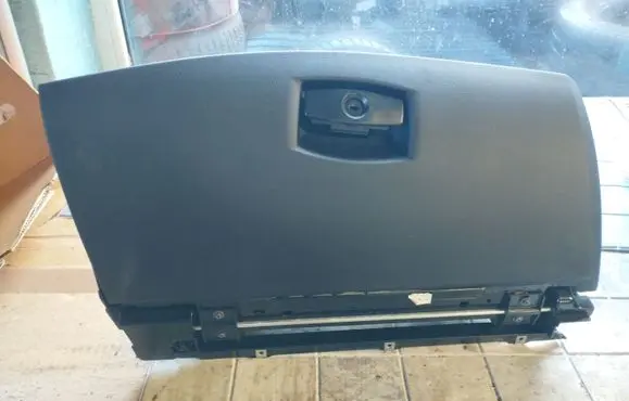 BMW 5 E60 E61 Glove box 51167034080 121451