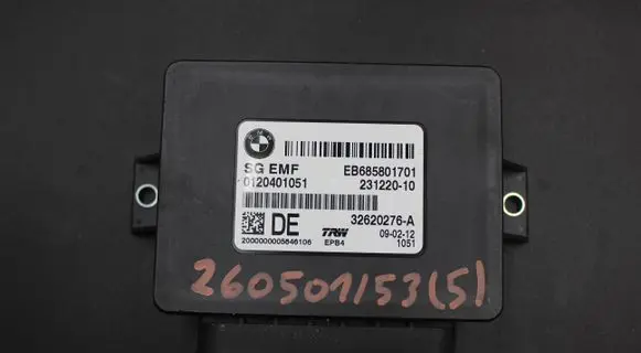 BMW X3 F25 Hand brake control module 6858017 23122010 32620276A
