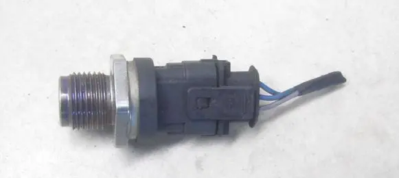 Volvo XC60 Fuel pressure sensor 0281002952