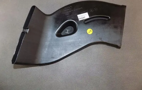 Audi A7 S7 4K8 Cabin air duct channel 4K0819811