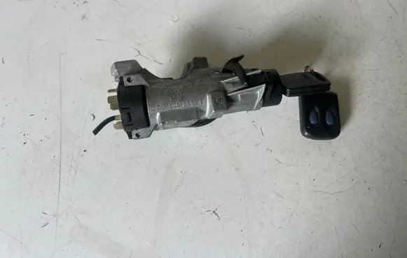 Audi A4 S4 B5 8D Ignition lock 4D0905851