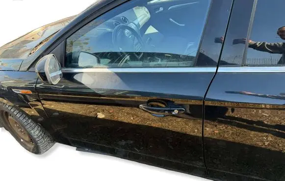 Ford Mondeo MK IV Front door 