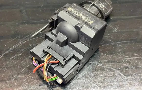 Mercedes-Benz Sprinter W906 Ignition lock A9069004100 0290431218