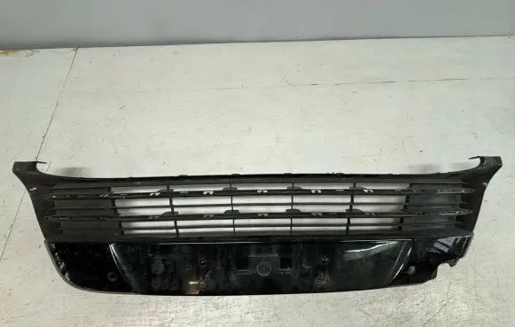 Toyota Verso Front bumper lower grill 531120F070