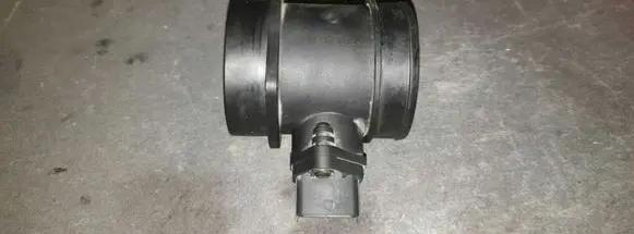 Volvo S60 Mass air flow meter 8670115