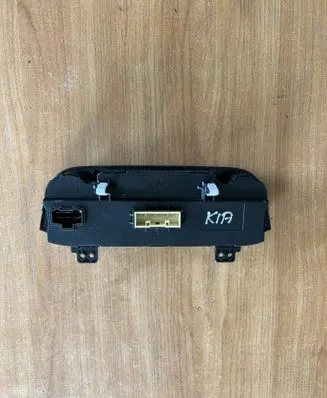 KIA Sportage Climate control unit