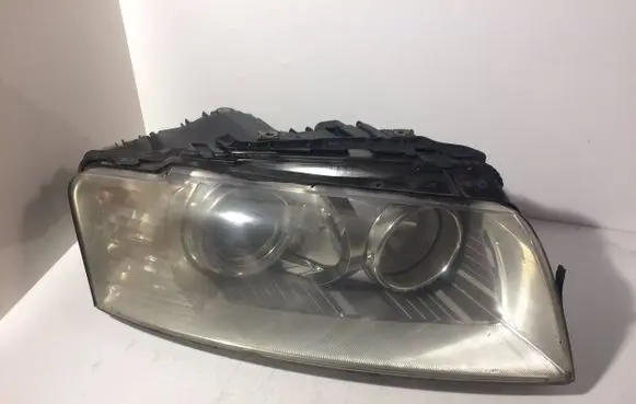 Audi A8 S8 D3 4E Headlight/headlamp 15815400