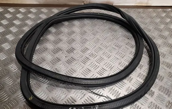 Audi A3 S3 8V Front door rubber seal 8V5831721