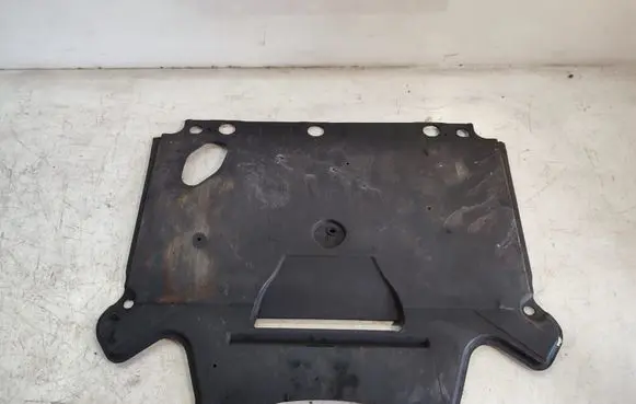 Audi A4 S4 B8 8K Engine splash shield/under tray 8K1863822