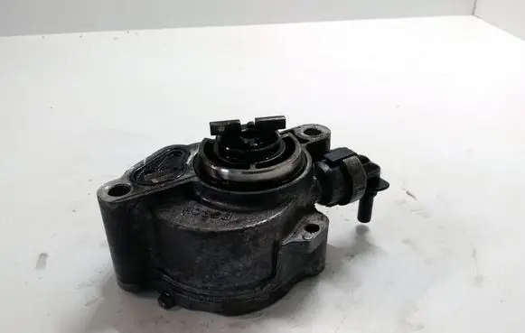 Citroen Xsara Picasso Vacuum pump D1561B