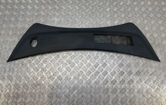 Tesla Model 3 Wiper trim 108167500E