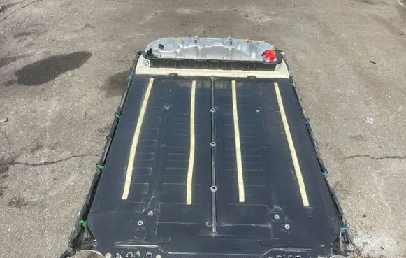 Tesla Model 3 Hybrid / electric car battery 110442300T