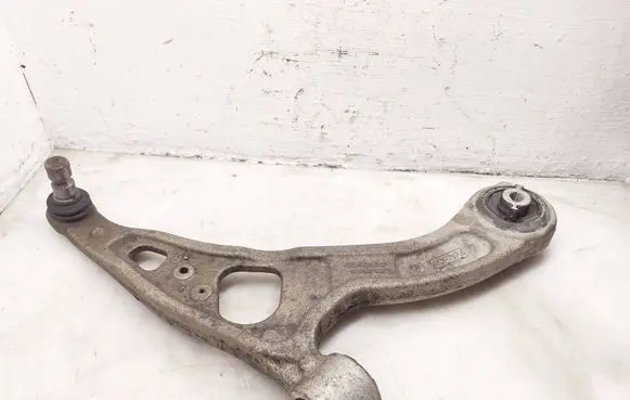 Ford Mustang Mach-E Front lower control arm/wishbone LJ9C3A423