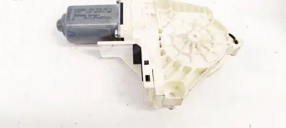Skoda Superb B6 (3T) Front door window regulator motor 8K0959801A