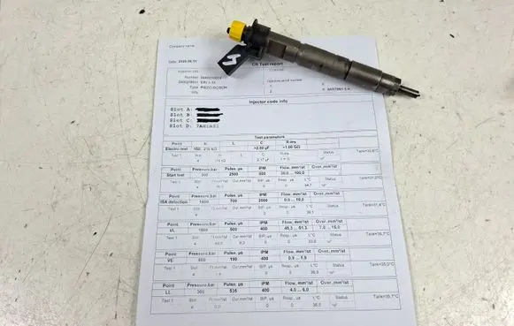 BMW 3 E90 E91 Fuel injector 7805428