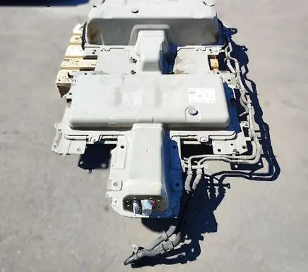 Peugeot 208 I Hybrid / electric car battery 9827789180