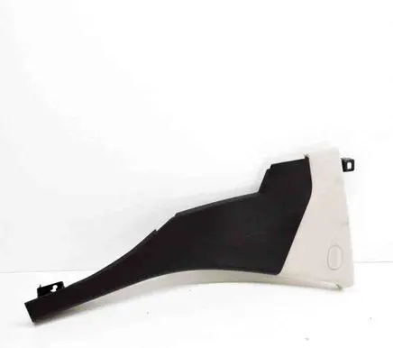 Maserati Ghibli (C) pillar trim AAH24326 670019429