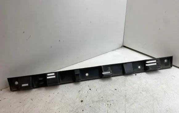 Maserati Levante Sill supporting ledge 670032479