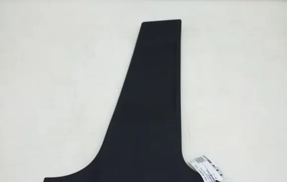 Mercedes-Benz C W204 (B) pillar trim (bottom) A2046900425