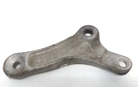 BMW 5 E60 E61 Sway bar bush bracket, front 6758527