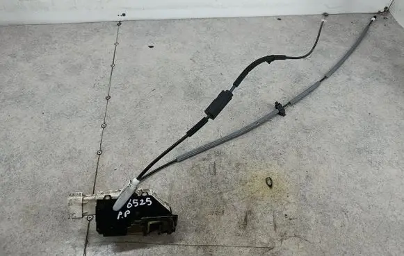 Peugeot 1007 Sliding door lock 9681333880