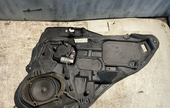 Mazda 6 Rear door window regulator with motor GJ6A97XG 2072993