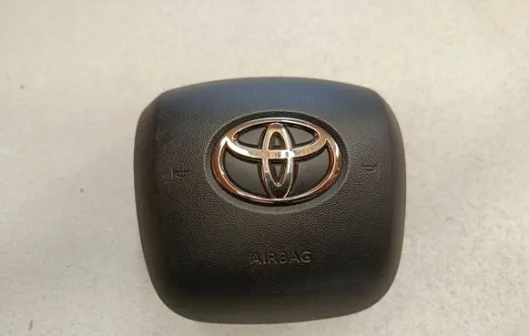 Toyota Avensis T270 Steering wheel airbag 0015315D 98361278ZD 0589P1000879