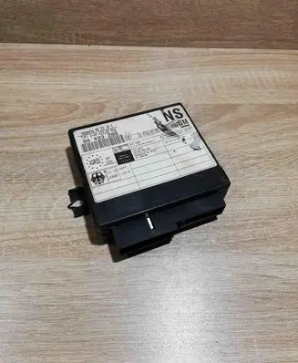 Opel Omega B1 Comfort/convenience module 90493285