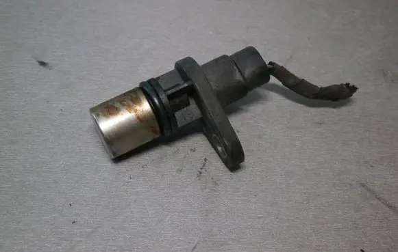 Opel Vectra C Crankshaft position sensor 12567712