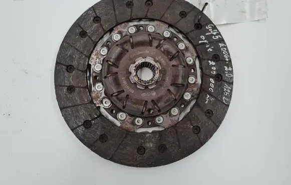 Volkswagen Golf V Clutch pressure plate 022141031S