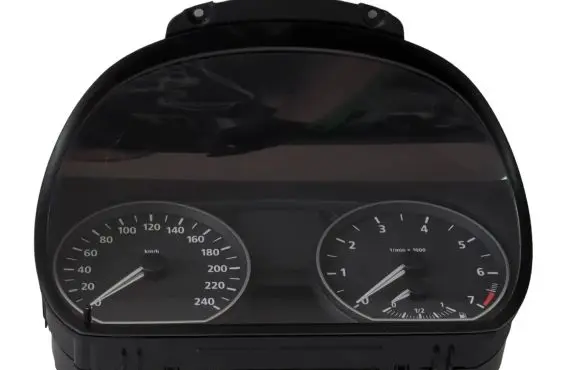 BMW 1 E81 E87 Speedometer (instrument cluster) 102493231 100096912 697464501