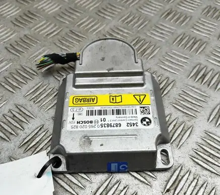 BMW 3 F30 F35 F31 Airbag control unit/module 6879835 0265020825