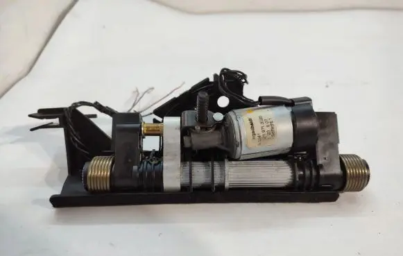 Mercedes-Benz S W221 Seat adjustment motor W2219700125