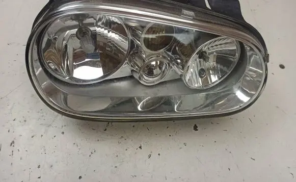 Volkswagen Golf IV Headlight/headlamp