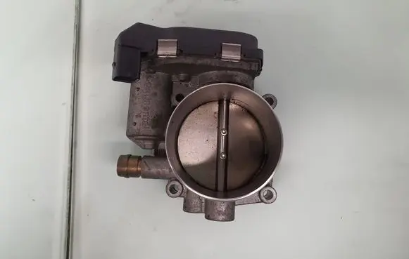 BMW 5 F10 F11 Throttle valve 7597871 13547597871