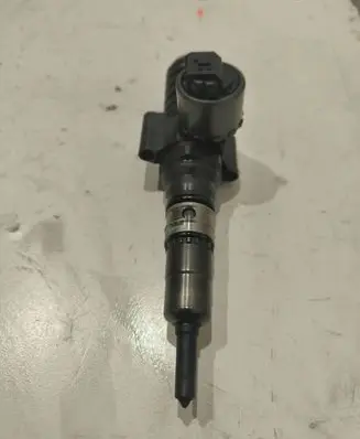 Audi A3 S3 8P Fuel injector 0414720404