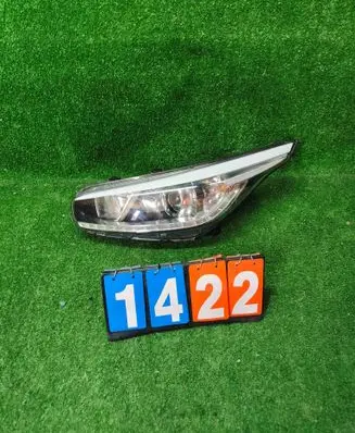 KIA Pro Cee'd II Headlight/headlamp L009A22W7KT 92101A2220