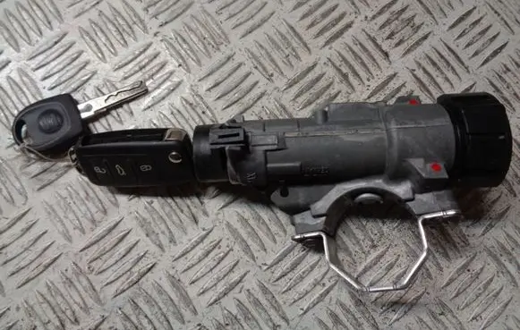 Seat Ibiza IV (6J,6P) Ignition lock 6R0905851D