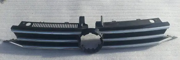 Volkswagen Touran III Front bumper upper radiator grill 5TA853653B