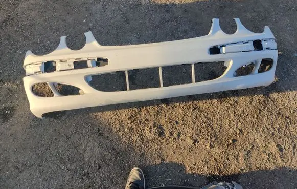Mercedes-Benz E W211 Front bumper