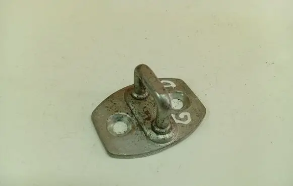 Toyota Auris 150 Rear door lock loop/hook striker
